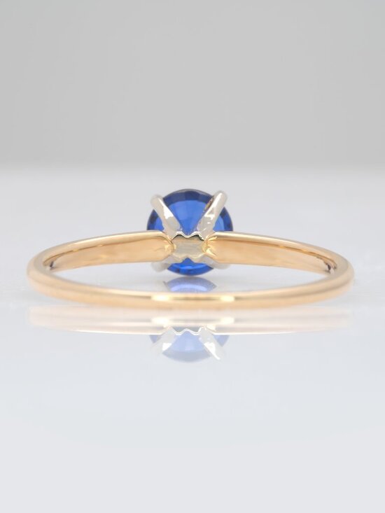 Estate Blue Sapphire & Diamond Ring in 14kt Gold | Burton Estate 5mm Round Blue Sapphire Solitaire Ring in Solid 14K Yellow Gold